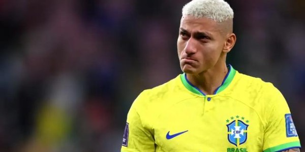 开云网站-23岁生日前，出身门将世家的他收到了足以毁掉职业生涯的“礼物”|金斯基|热刺|图多尔|欧冠|捷克_新浪体育_新浪新闻