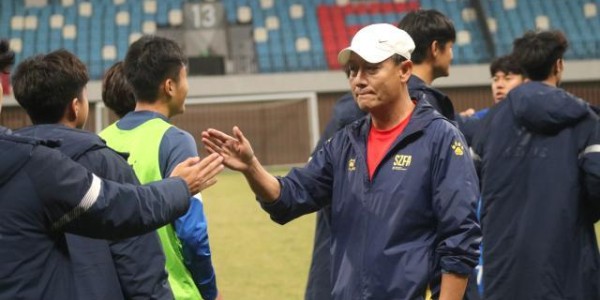 开云下载-83国青主帅支招05国青：放开去踢！别丢掉自信