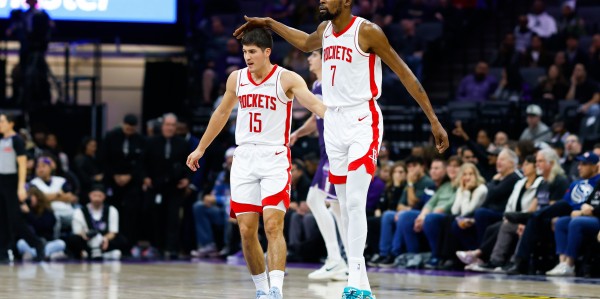 开云下载-KD日常夸奖谢泼德：他能突能投&amp;amp;防守积极 为其他人打开了空间