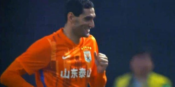 开云下载-泰山狂轰33脚只进1球 赢球还得靠空霸费莱尼