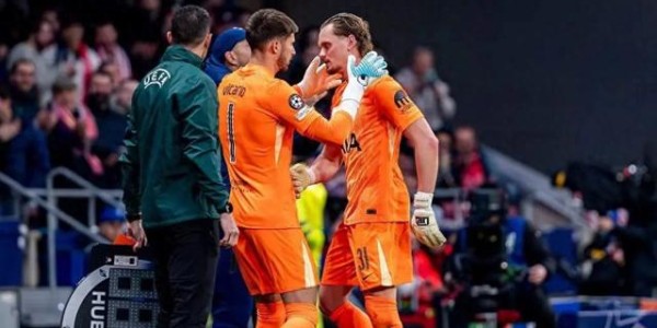 开云网站-23岁生日前，出身门将世家的他收到了足以毁掉职业生涯的“礼物”|金斯基|热刺|图多尔|欧冠|捷克_新浪体育_新浪新闻