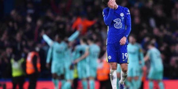 开云登录网址入口-切尔西丢2分折2将！和利物浦争2？能凑够人再说吧…